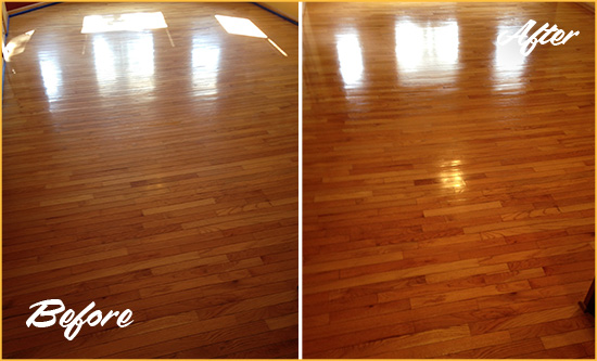 Before and After Picture of a Shepherd Park Wood Sand Free Refinishing Service on a Room Floor to Remove Scratches